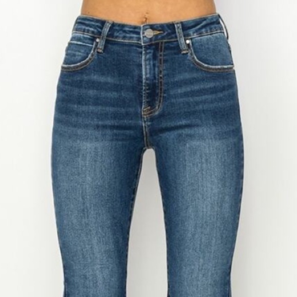 RISEN High Rise Side Shadow Seam Detail
Slit Flare Jeans RDP5635 Size 13 / 31 - Picture 7 of 11